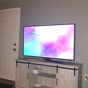 Meet your Posher, Connie